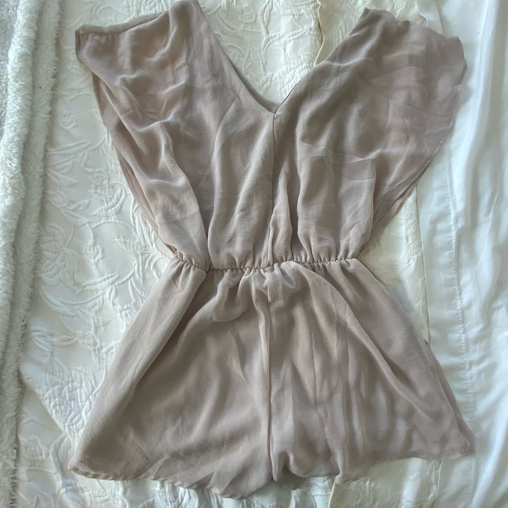 BEIGE CREPE ROMPER - Picture 2 of 4